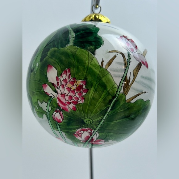 Hawaii Hand Painted Bird Floral Mele Kalikimaka Christmas Glass Ornament - Picture 10 of 13